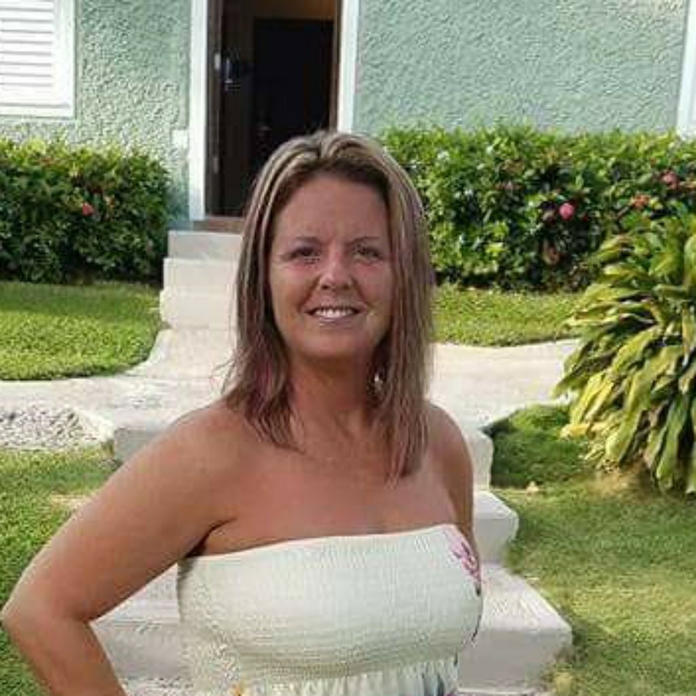 Meet your Posher, Dana